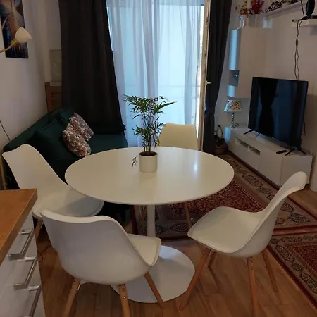 Gizella Apartment